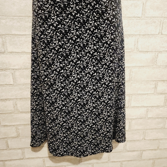 Cece Flirty Summer Dress - Picture 5 of 9